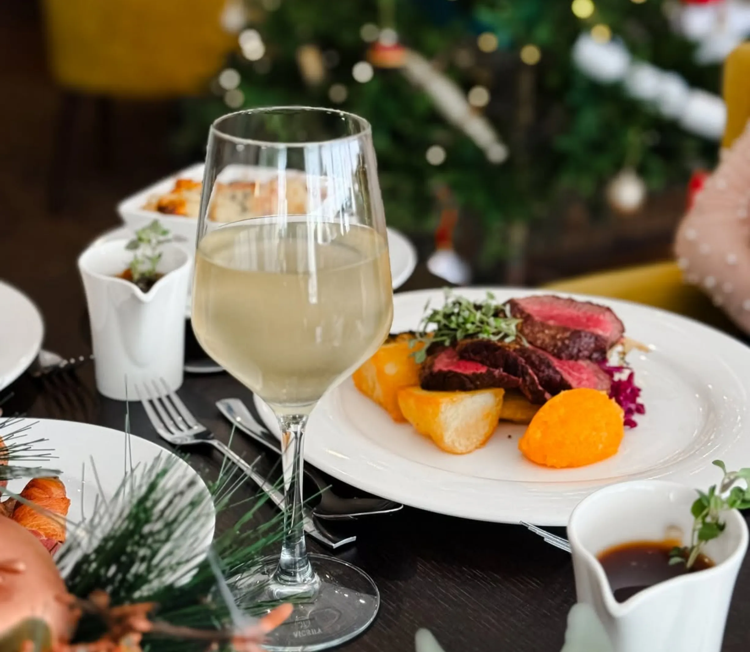 christmas buffet melbourne cost
